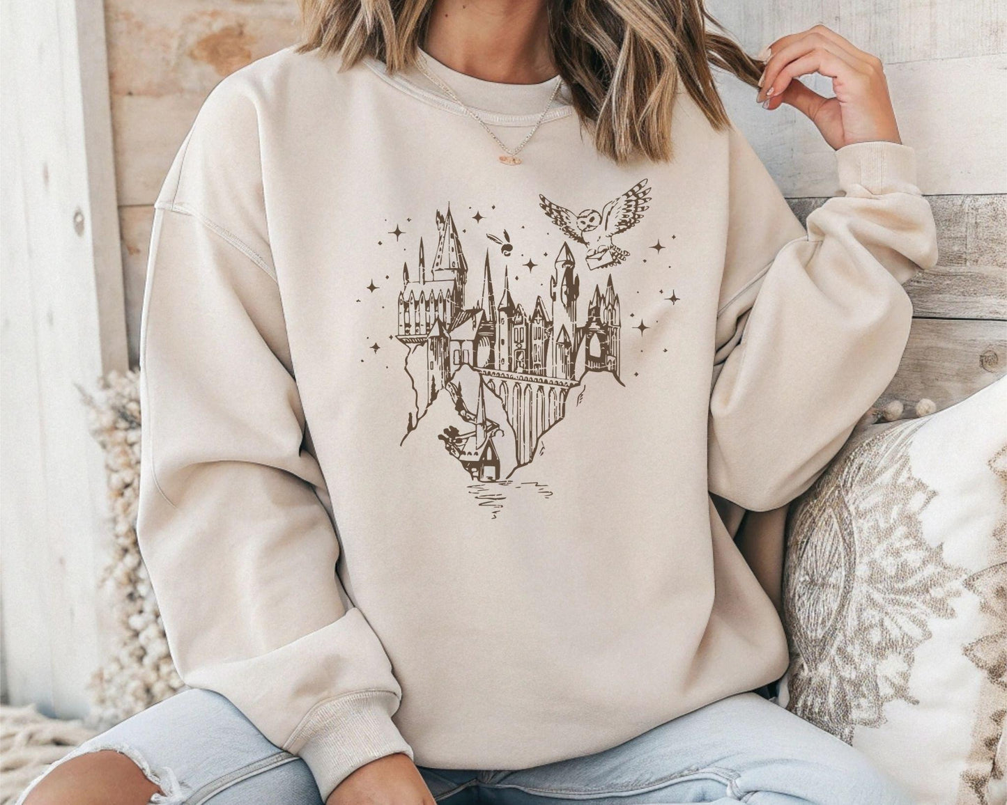 Harry Potter Hogwarts Castle Sweatshirt, Minimal Line Art Wizard Hoodie, Hedwig Owl Aesthetic Crewneck, Potter Fan GiftPGG30